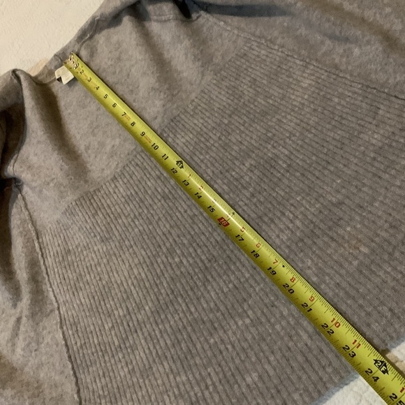 St Tropez West 2 ply cashmere sweater. - Picture 8 of 12